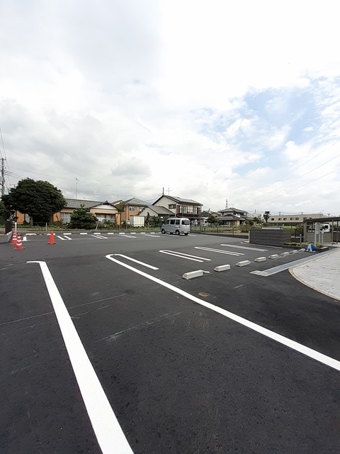 14/18 駐車場