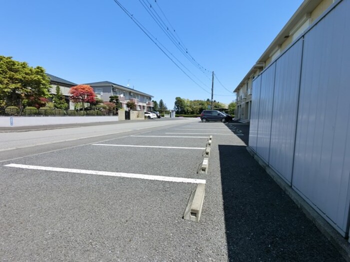 18/24 駐車場