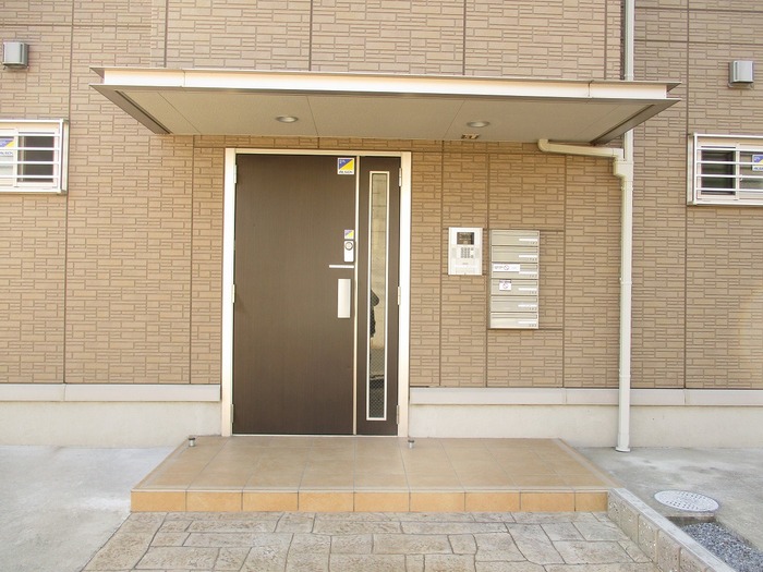 18/20 エントランス