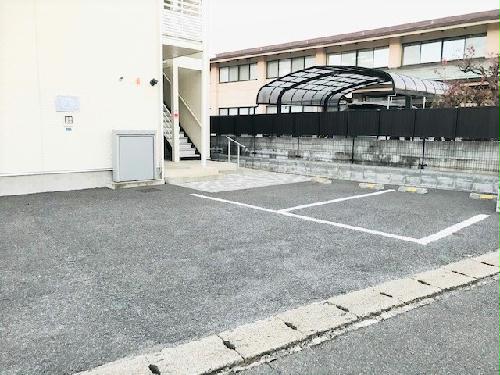 14/16 駐車場