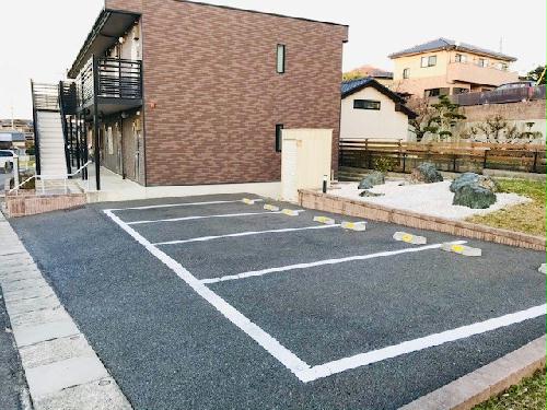 14/17 駐車場