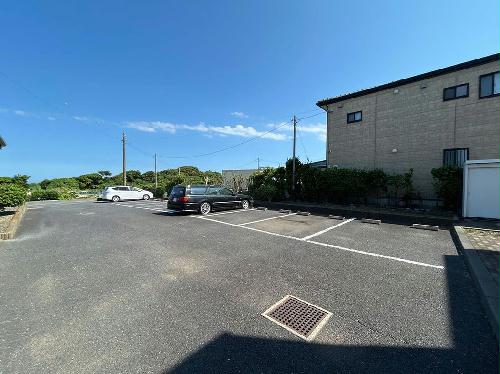 13/15 駐車場