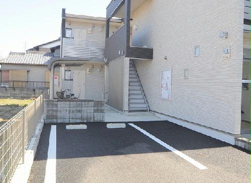 14/15 駐車場