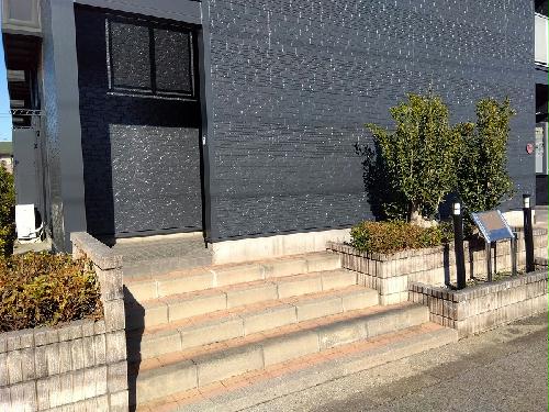 13/14 エントランス