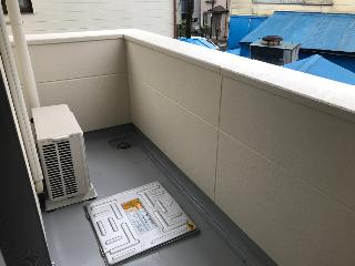 20/27 バルコニー