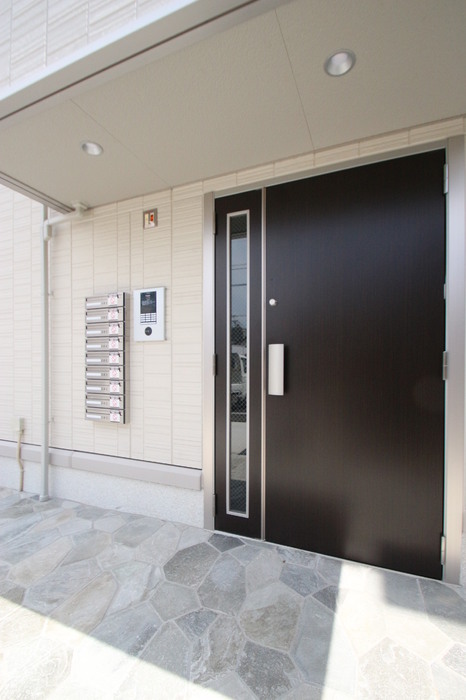 16/17 エントランス