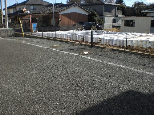 14/14 駐車場