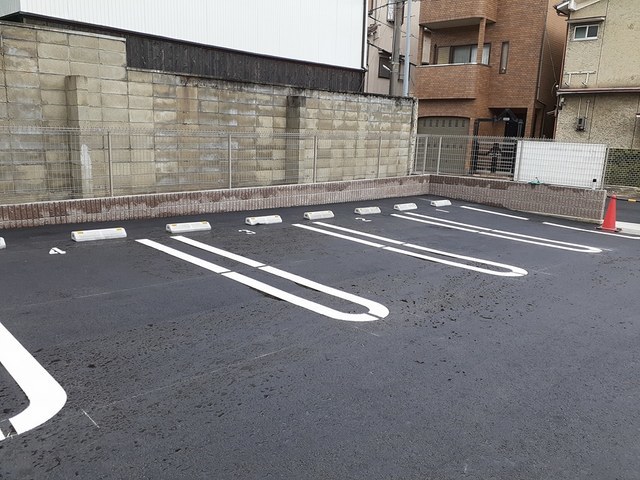 2/6 駐車場