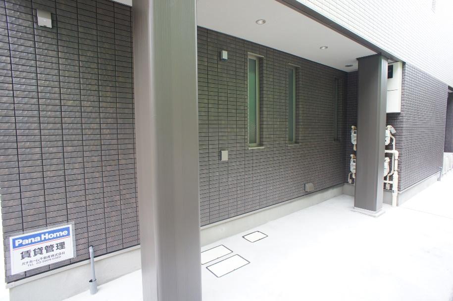 2/2 エントランス