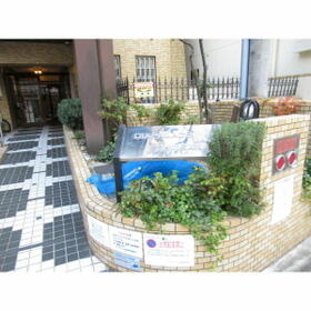 14/15 エントランス