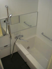 7/13 浴室
