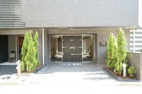 16/16 エントランス