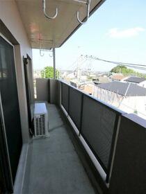 13/18 バルコニー