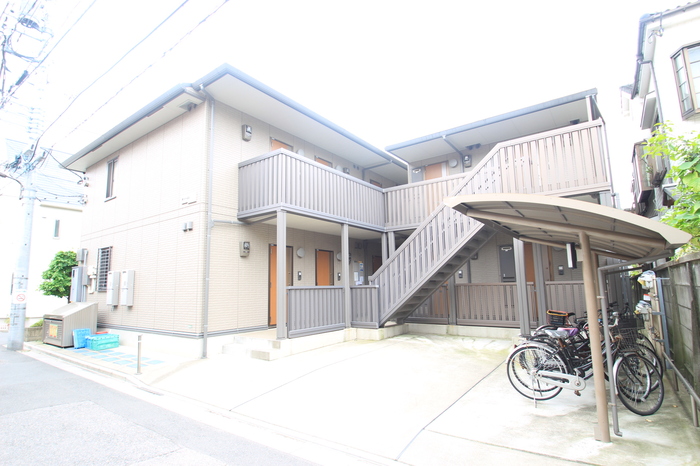 2/4 エントランス