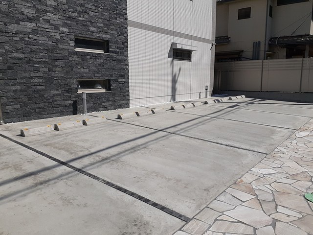 14/20 駐車場