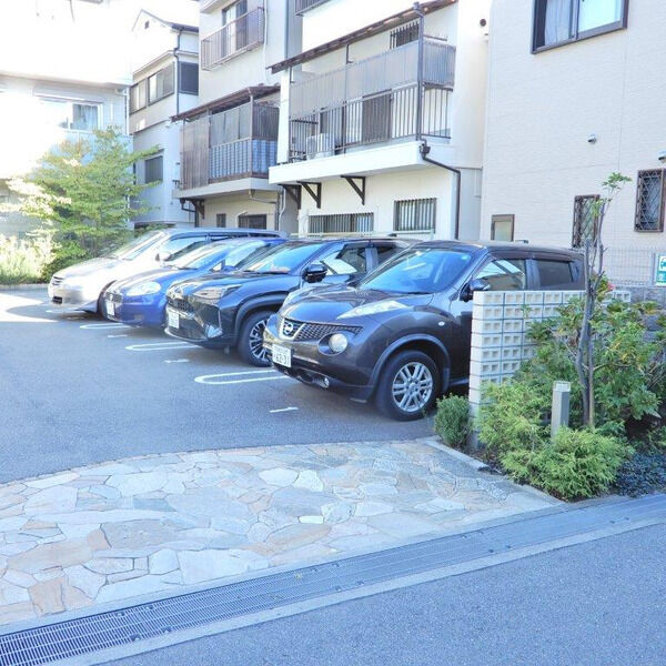 15/16 駐車場