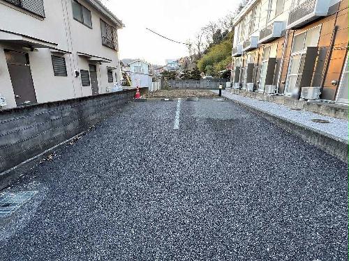 14/14 駐車場