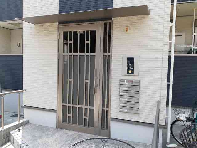 14/20 エントランス