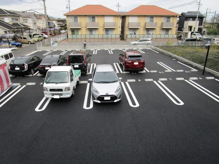 15/17 駐車場