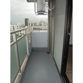 13/19 バルコニー