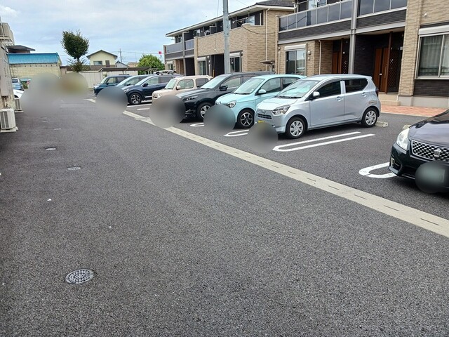 14/15 駐車場