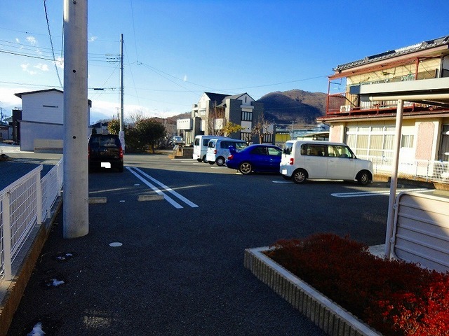 14/20 駐車場