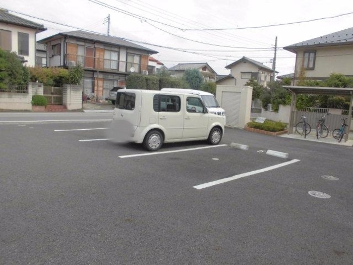 3/7 駐車場