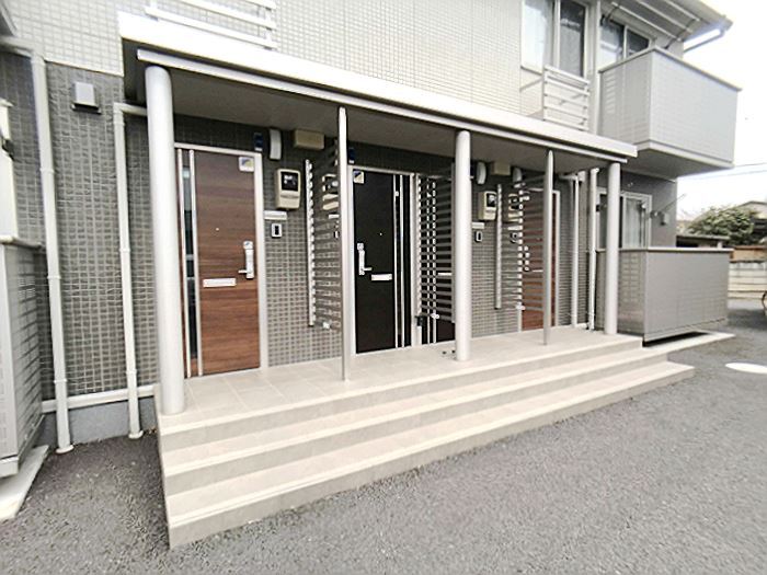 25/30 エントランス