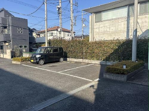 5/8 駐車場
