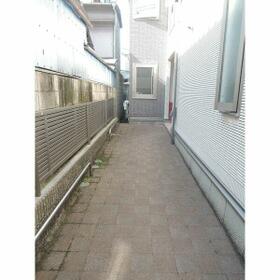 2/2 エントランス