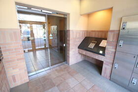 16/24 エントランス