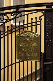 8/8 エントランス