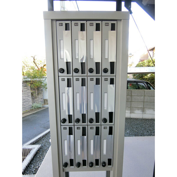 15/25 エントランス