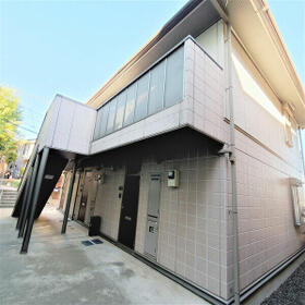 13/13 エントランス