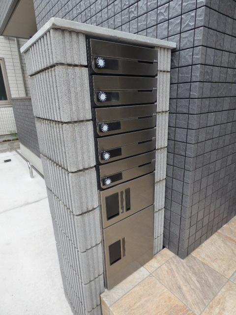 13/15 エントランス