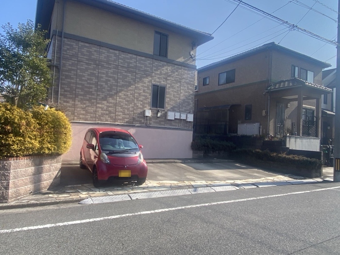 20/20 駐車場