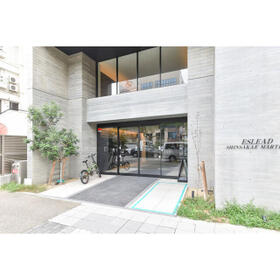 16/16 エントランス