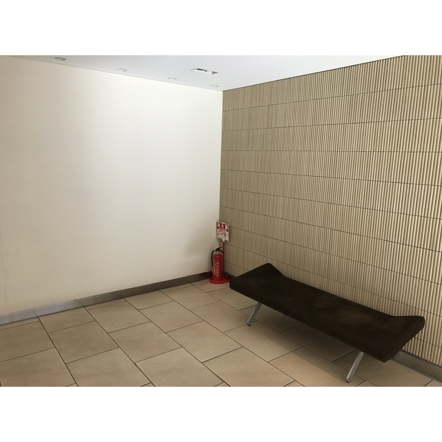 17/26 エントランス