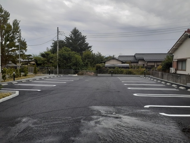 14/20 駐車場