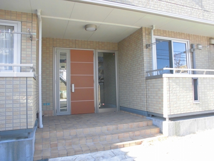 14/15 エントランス