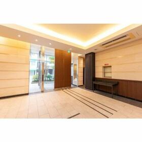 15/16 エントランス