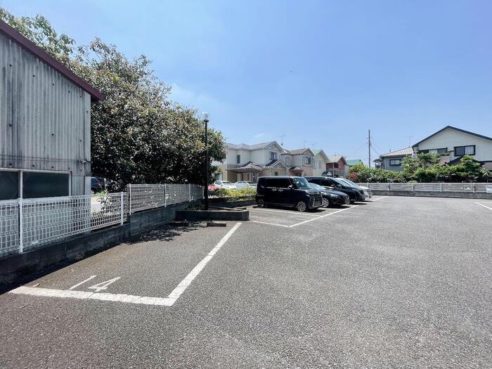 14/25 駐車場