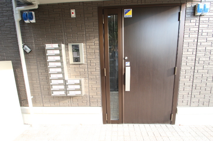 19/20 エントランス