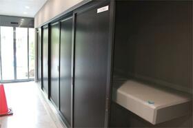 16/16 エントランス