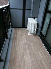 13/16 バルコニー