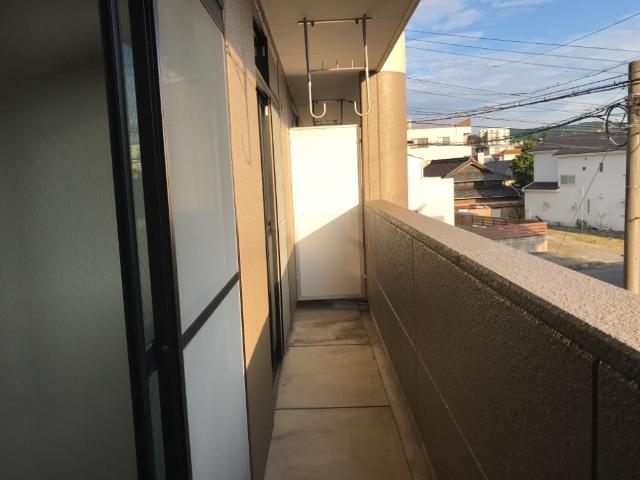 20/28 バルコニー