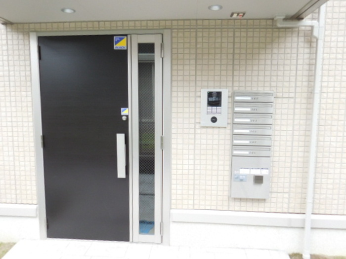 2/5 エントランス