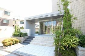 2/2 エントランス