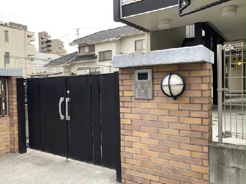 14/15 エントランス