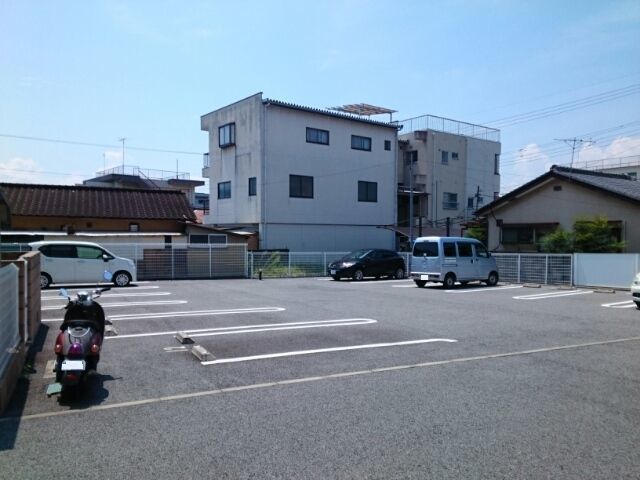 14/20 駐車場